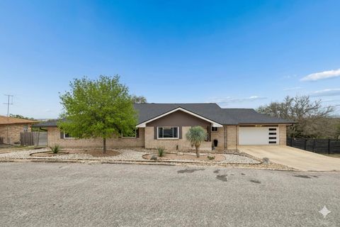 677 Floral Ave New Braunfels TX 78130