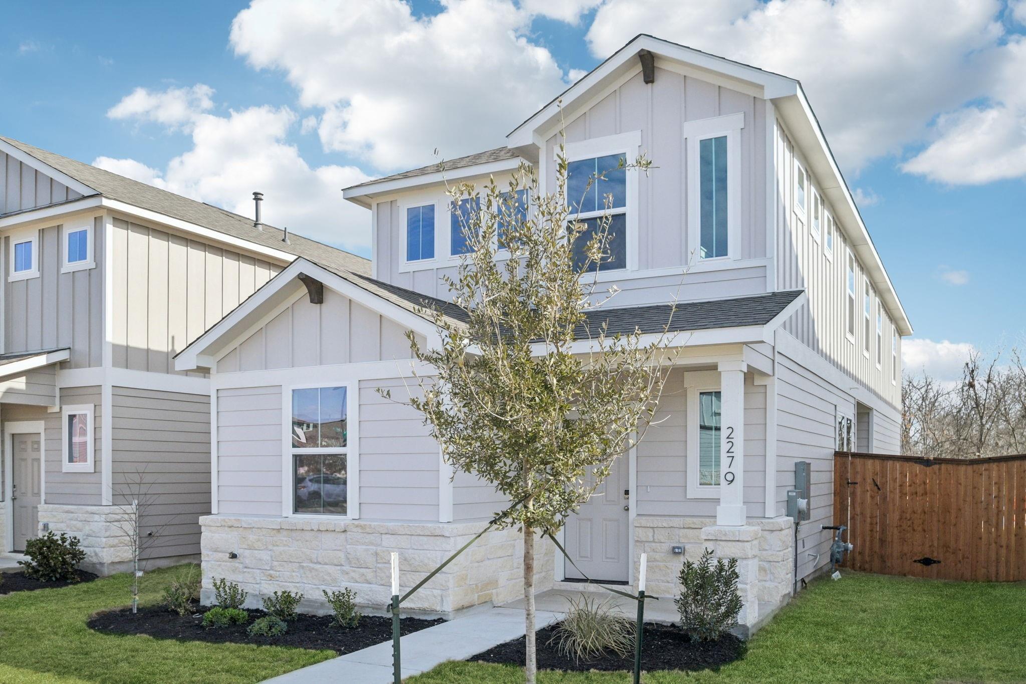 2279 Oscar Eli PL