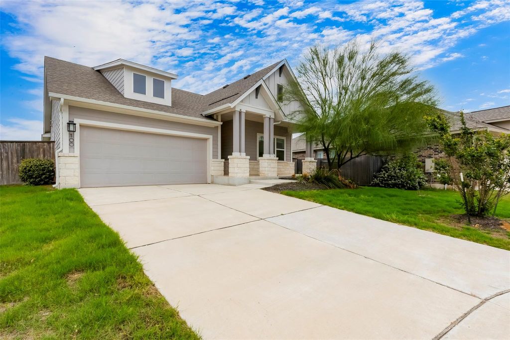 Photo of 100 Patrick Herndon DR, Bastrop, TX 78602 (MLS # 5727780)