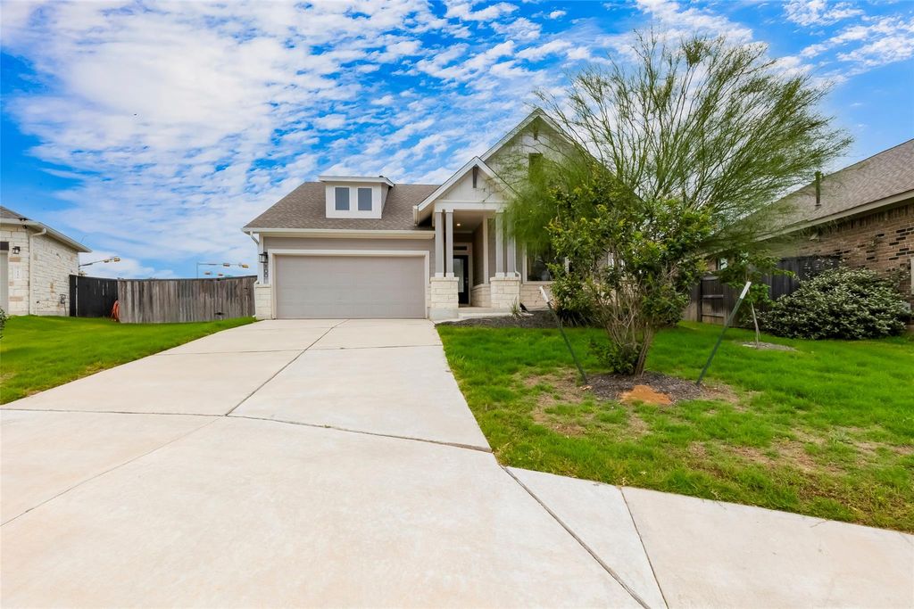 Photo of 100 Patrick Herndon DR, Bastrop, TX 78602 (MLS # 5727780)