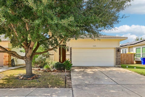 Photo of 5416 Ingersoll LN, Austin, TX 78744 (MLS # 8130845)