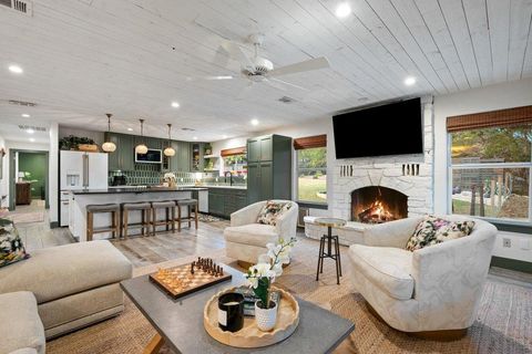 Photo of 2800 River RD, Wimberley, TX 78676 (MLS # 9597335)