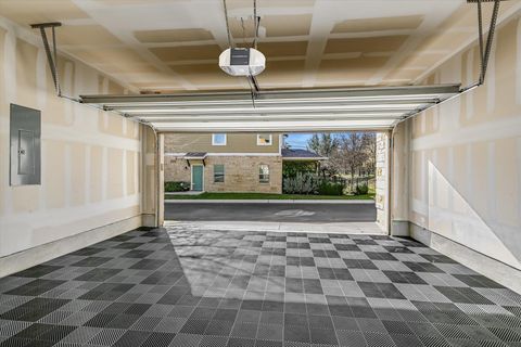 Tiny photo for 516 E Slaughter LN #604, Austin, TX 78744 (MLS # 1999242)