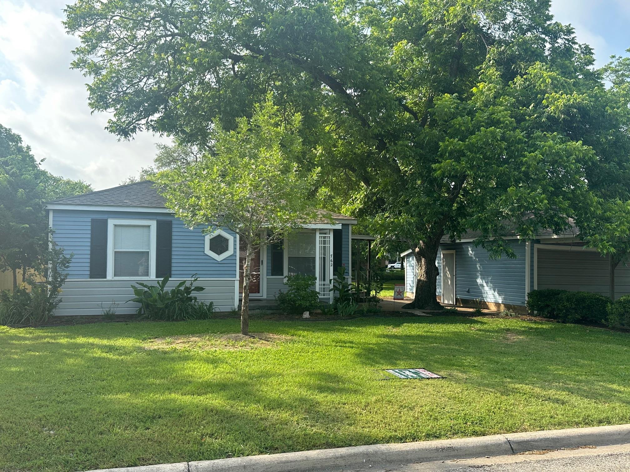 Listing image 1