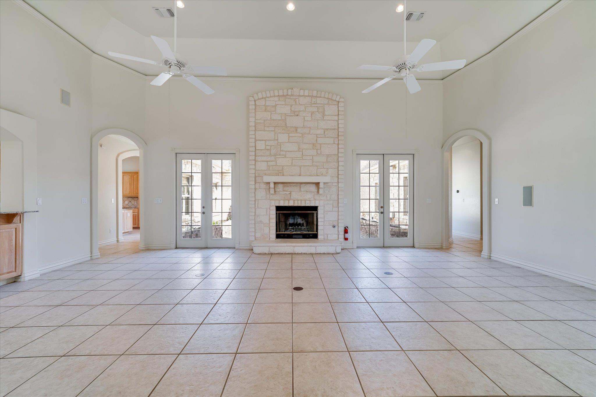 190 CHALK BLUFF CT