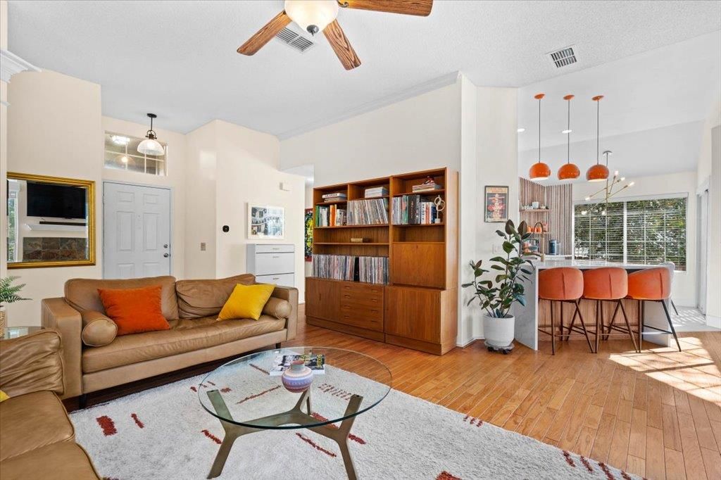 Photo of 11028 Whiskey River DR, Austin, TX 78748 (MLS # 2583597)