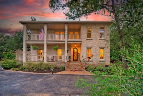 Photo of 16807 Trail Of The Woods, Austin, TX 78734 (MLS # 1538227)
