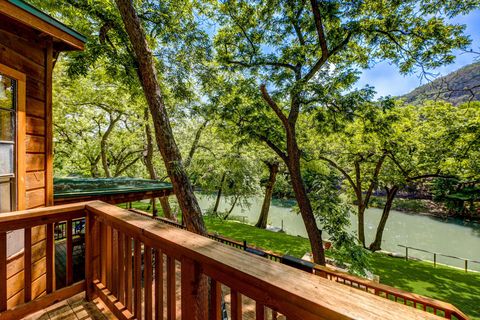 1806 Ponderosa DR New Braunfels TX 78132