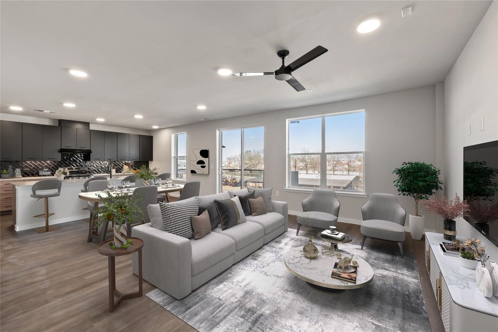 Photo for 4510 Terry-O LN #322, Austin, TX 78745 (MLS # 6807661)