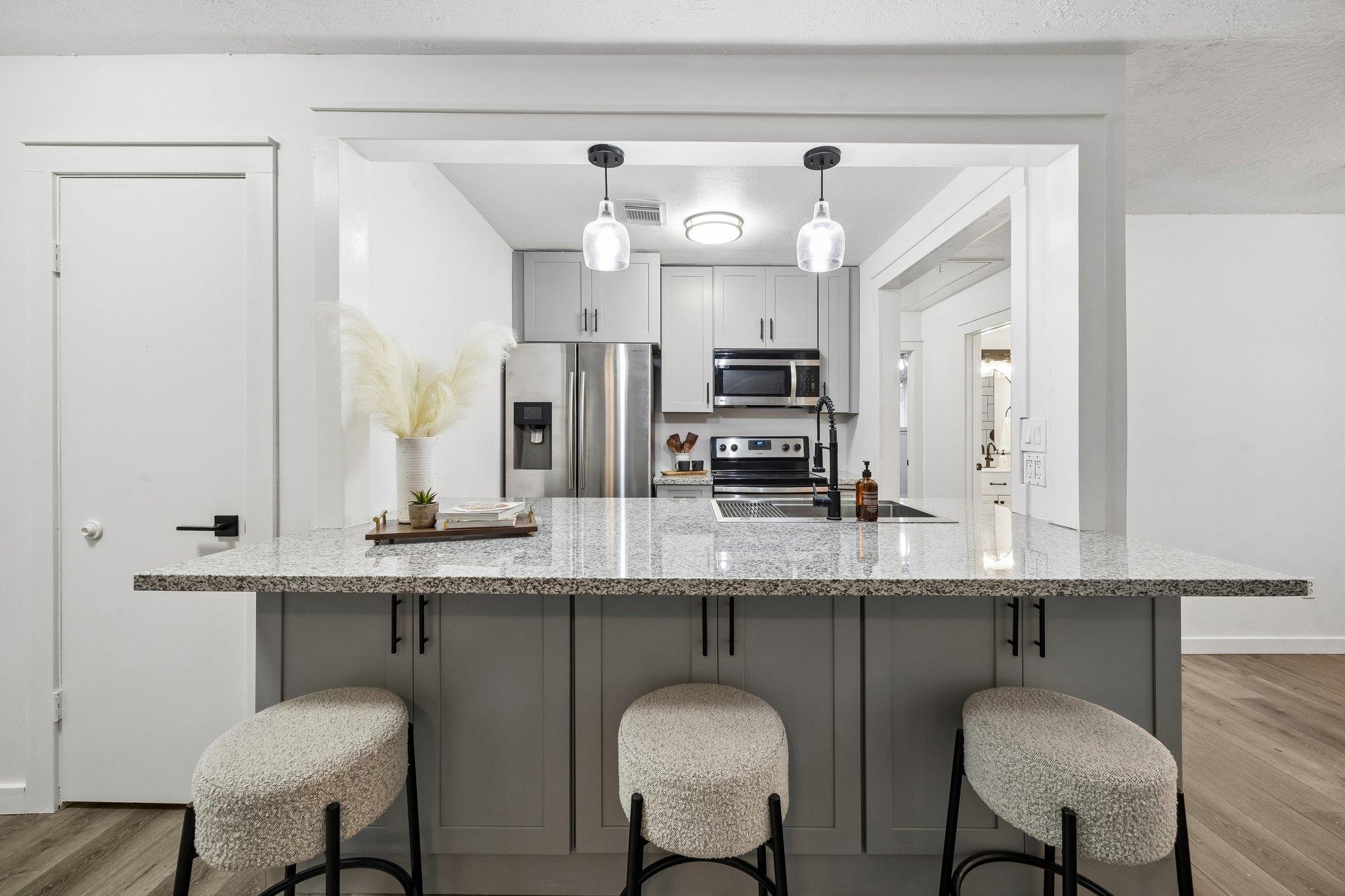 10826 Lynbrook Dr DR