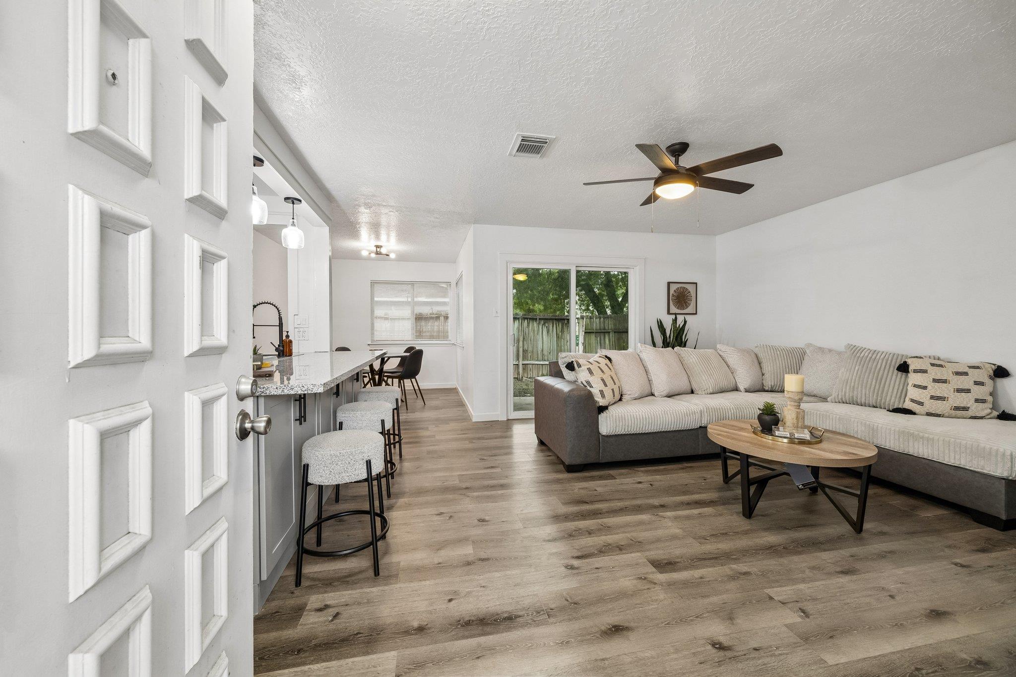 10826 Lynbrook Dr DR