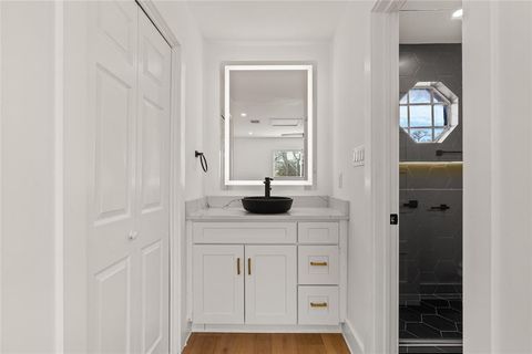 Tiny photo for 2706 Wheless LN #402, Austin, TX 78723 (MLS # 7339558)