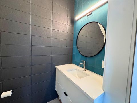 Tiny photo for 1206 Luna ST #2, Austin, TX 78721 (MLS # 2482540)