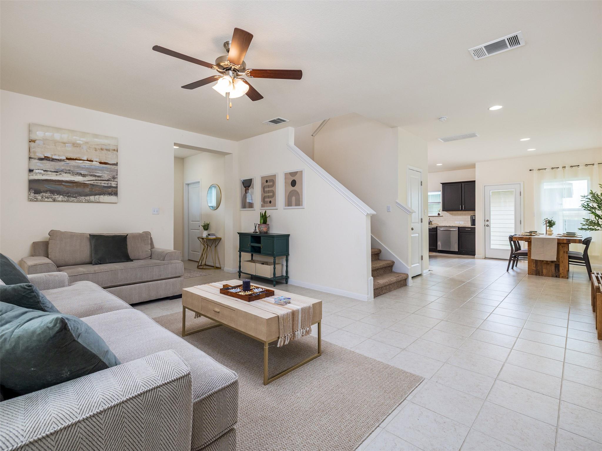 203 Combe DR