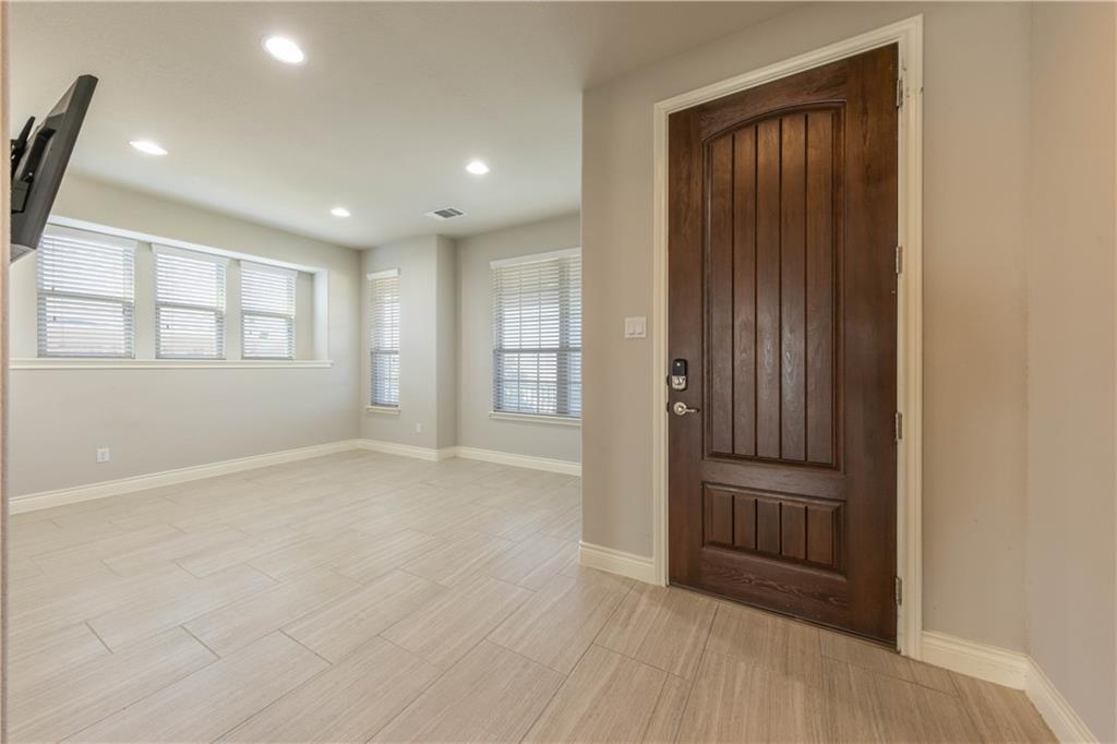116 Mount Ellen ST