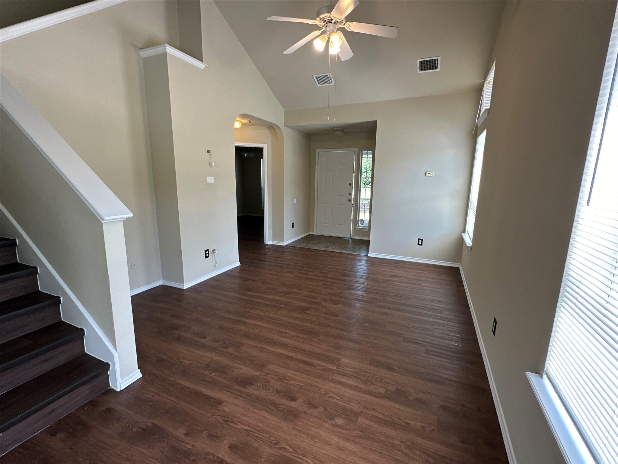 2315 Bluffstone DR