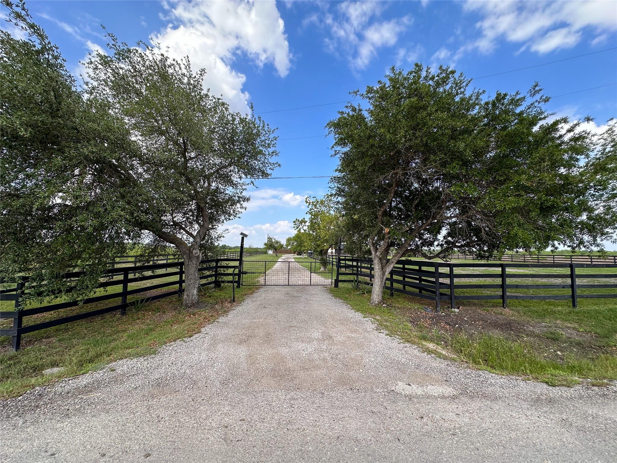 2687 Cotton Gin RD