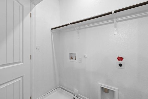 Tiny photo for 2208B Cornfield DR, Pflugerville, TX 78660 (MLS # 8886061)