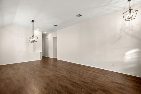 Tiny photo for 10807 Pinkney LN, Austin, TX 78739 (MLS # 7548595)