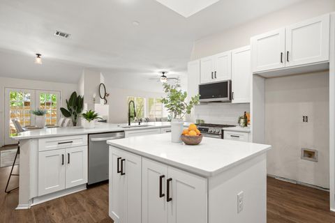 Tiny photo for 10807 Pinkney LN, Austin, TX 78739 (MLS # 7548595)