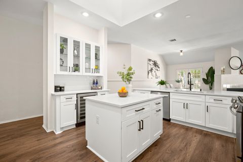 Tiny photo for 10807 Pinkney LN, Austin, TX 78739 (MLS # 7548595)