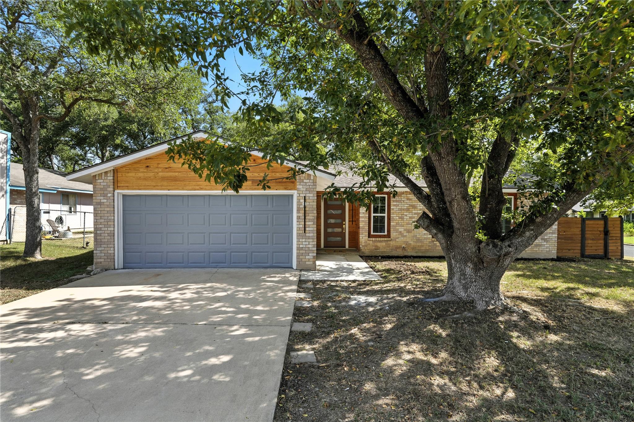 2400 Burly Oak DR