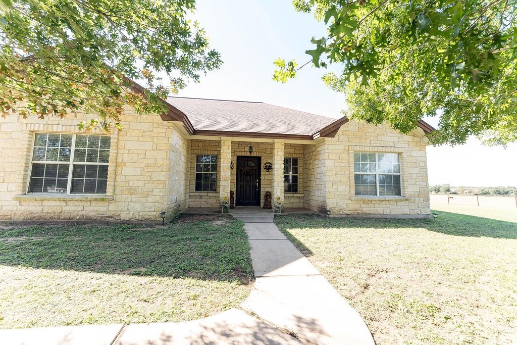 Photo of 2542 Witter RD, Lockhart, TX 78644 (MLS # 3028682)