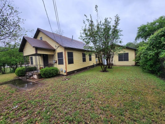 808 MONTOPOLIS DR, AUSTIN, TX 78741 - Image 35ab6ea3c3bc0f53ce6563c170da3b2a/2778444275