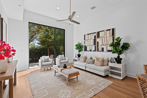 Photo of 2505 Bluebonnet Ave #16, Austin, TX 78704 (MLS # 1915558)