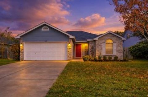 Photo of 351 Zebra DR, Kyle, TX 78640 (MLS # 6997565)