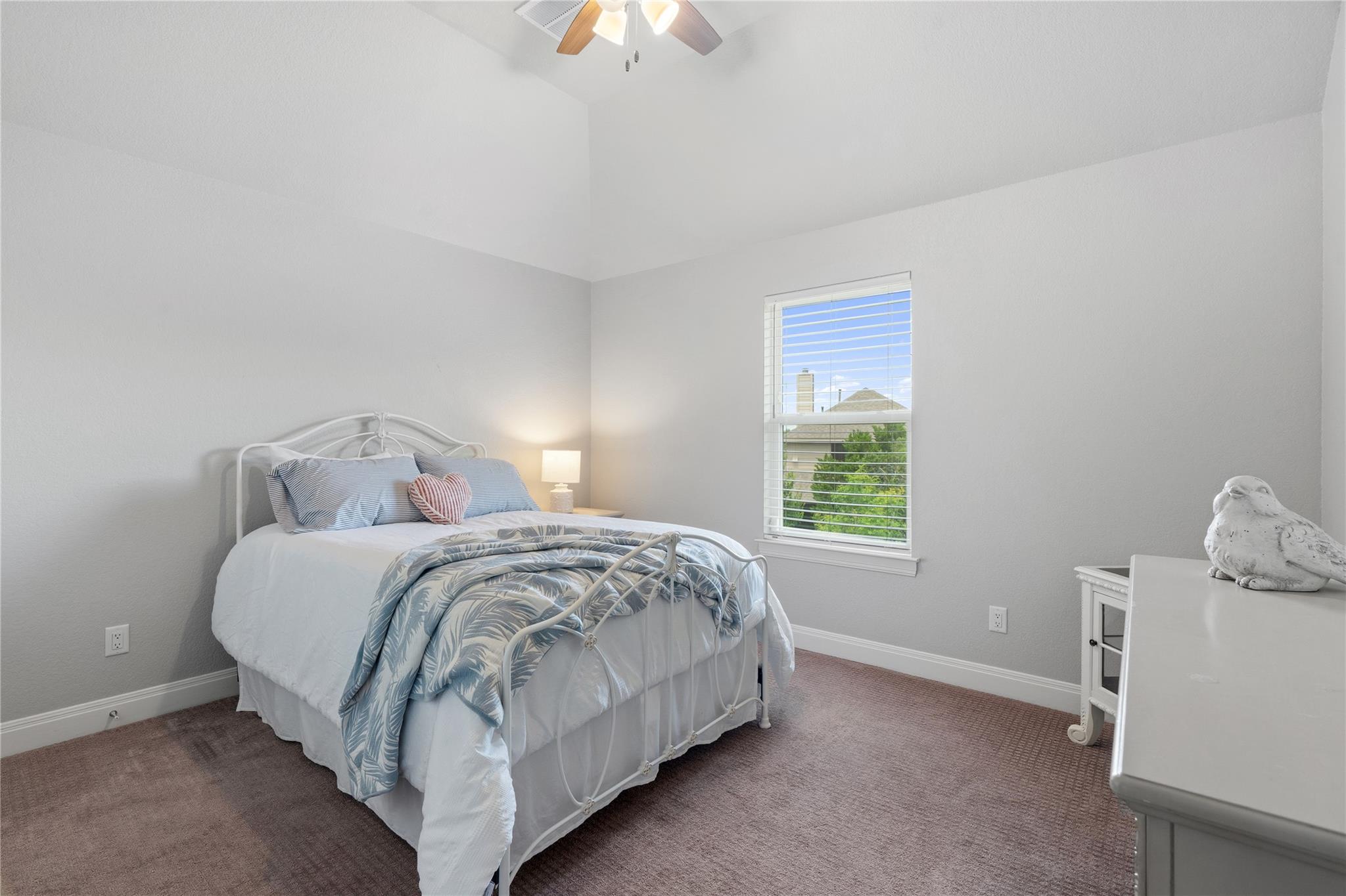 2211 Buffalo Gap