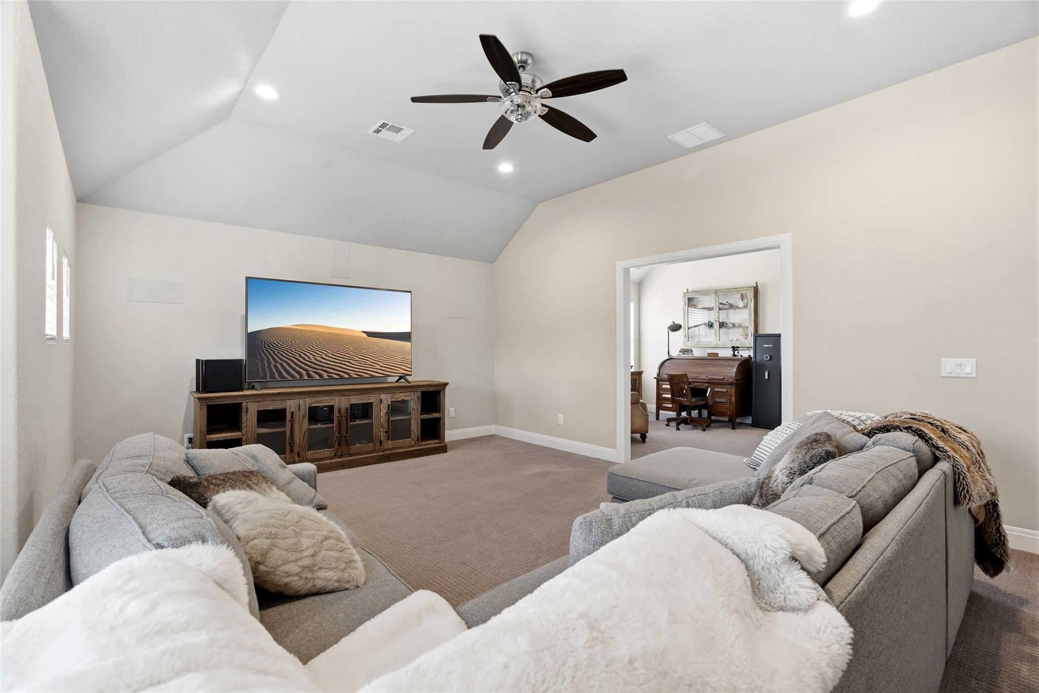 2211 Buffalo Gap