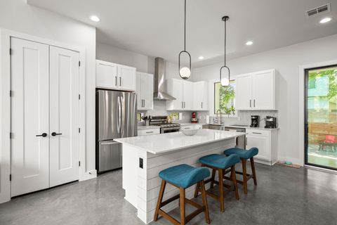 Tiny photo for 611 Gaylor ST #2, Austin, TX 78752 (MLS # 2235128)