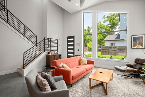 Tiny photo for 611 Gaylor ST #2, Austin, TX 78752 (MLS # 2235128)