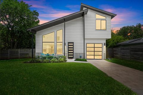 Tiny photo for 611 Gaylor ST #2, Austin, TX 78752 (MLS # 2235128)