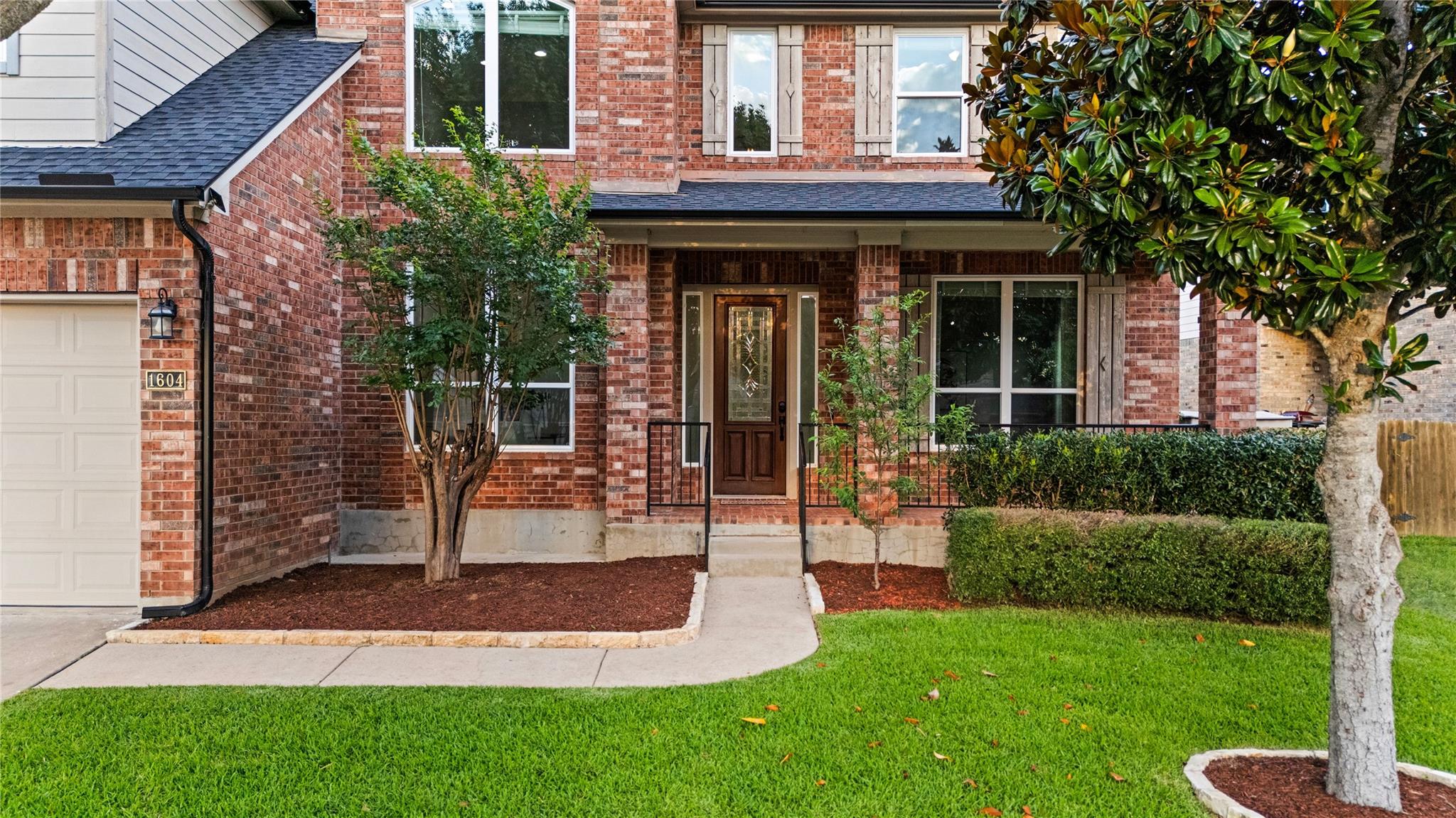 1604 Tahoka Daisy DR