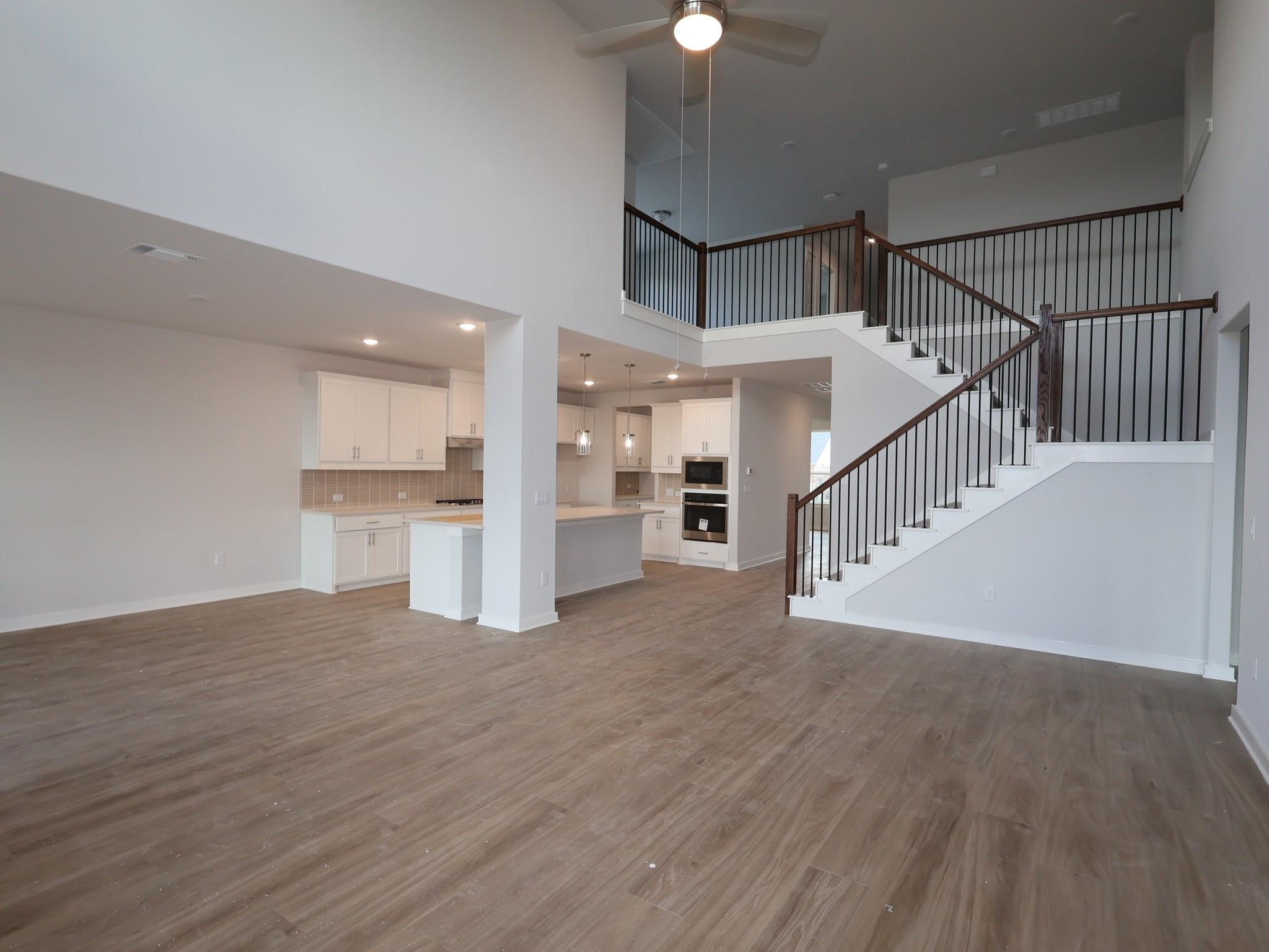 908 Frisco LN