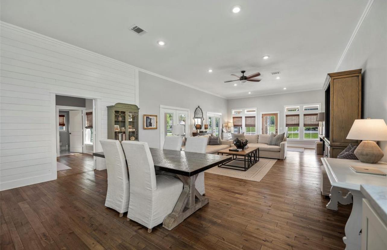 539 Elm ST