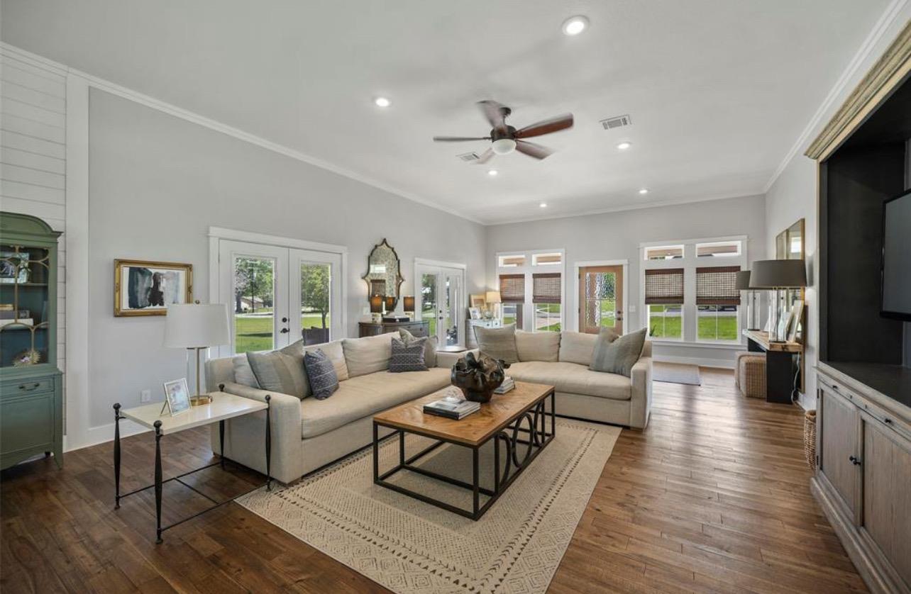 539 Elm ST