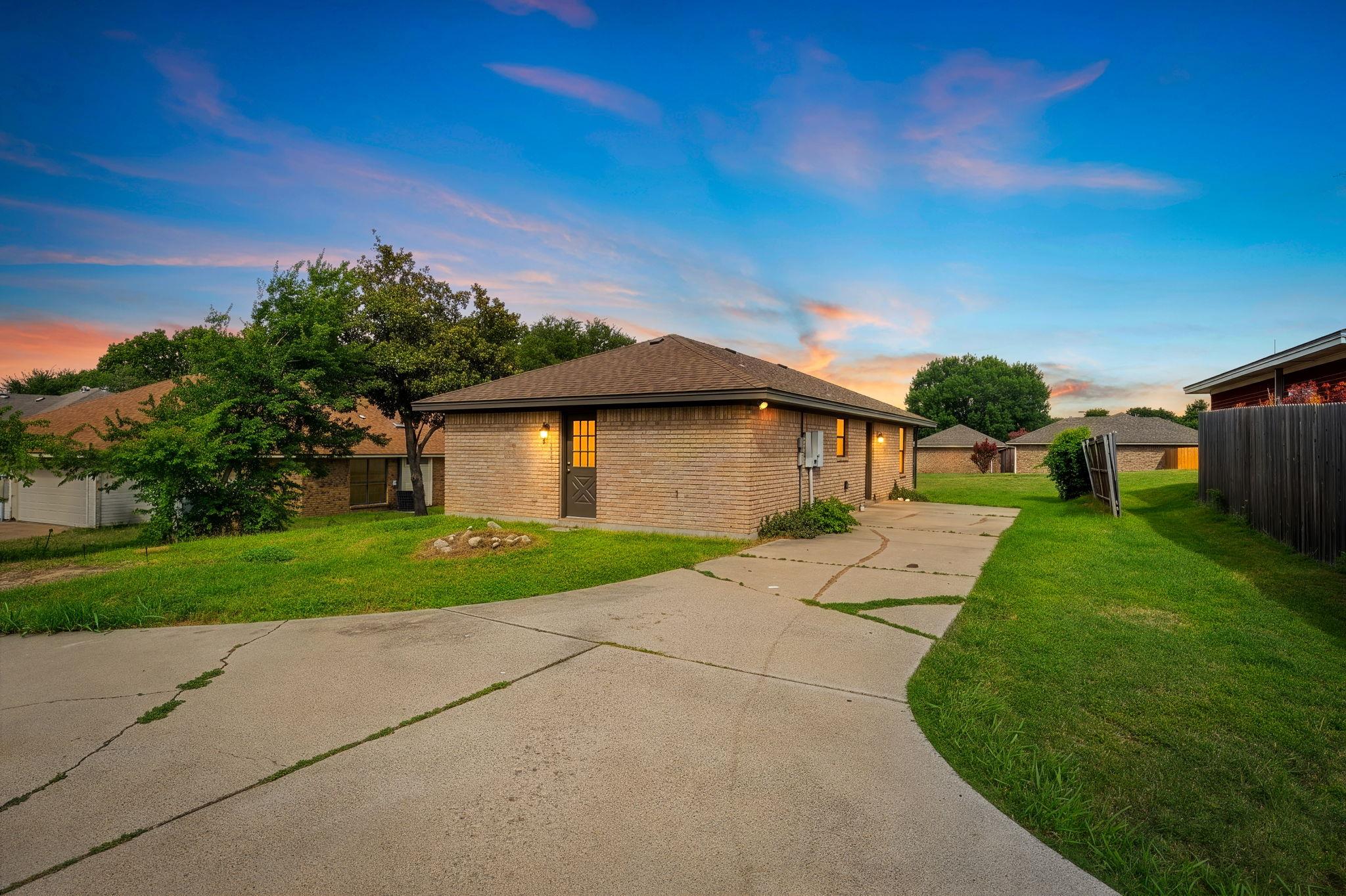 3111 Morning Glory DR
