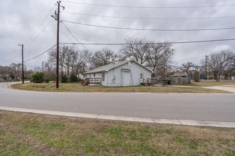 205 E Myrtle LN Liberty Hill TX 78642