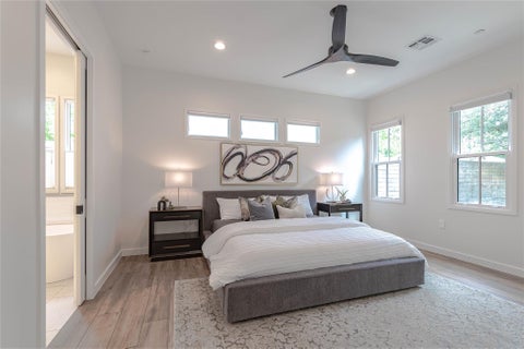 Tiny photo for 5805 Chesterfield Ave, Austin, TX 78752 (MLS # 1056855)