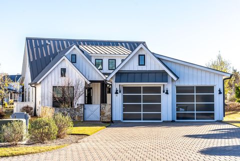 19517 Flying J BLVD 6 Spicewood TX 78669