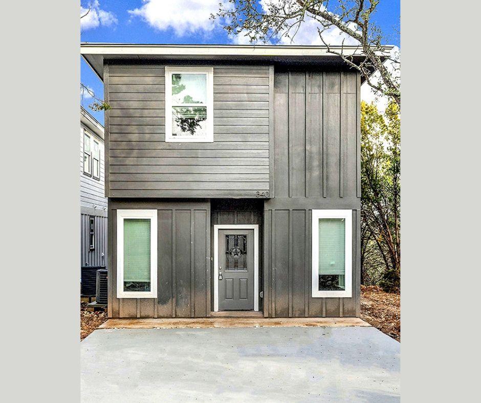 400 Shady Bluff DR