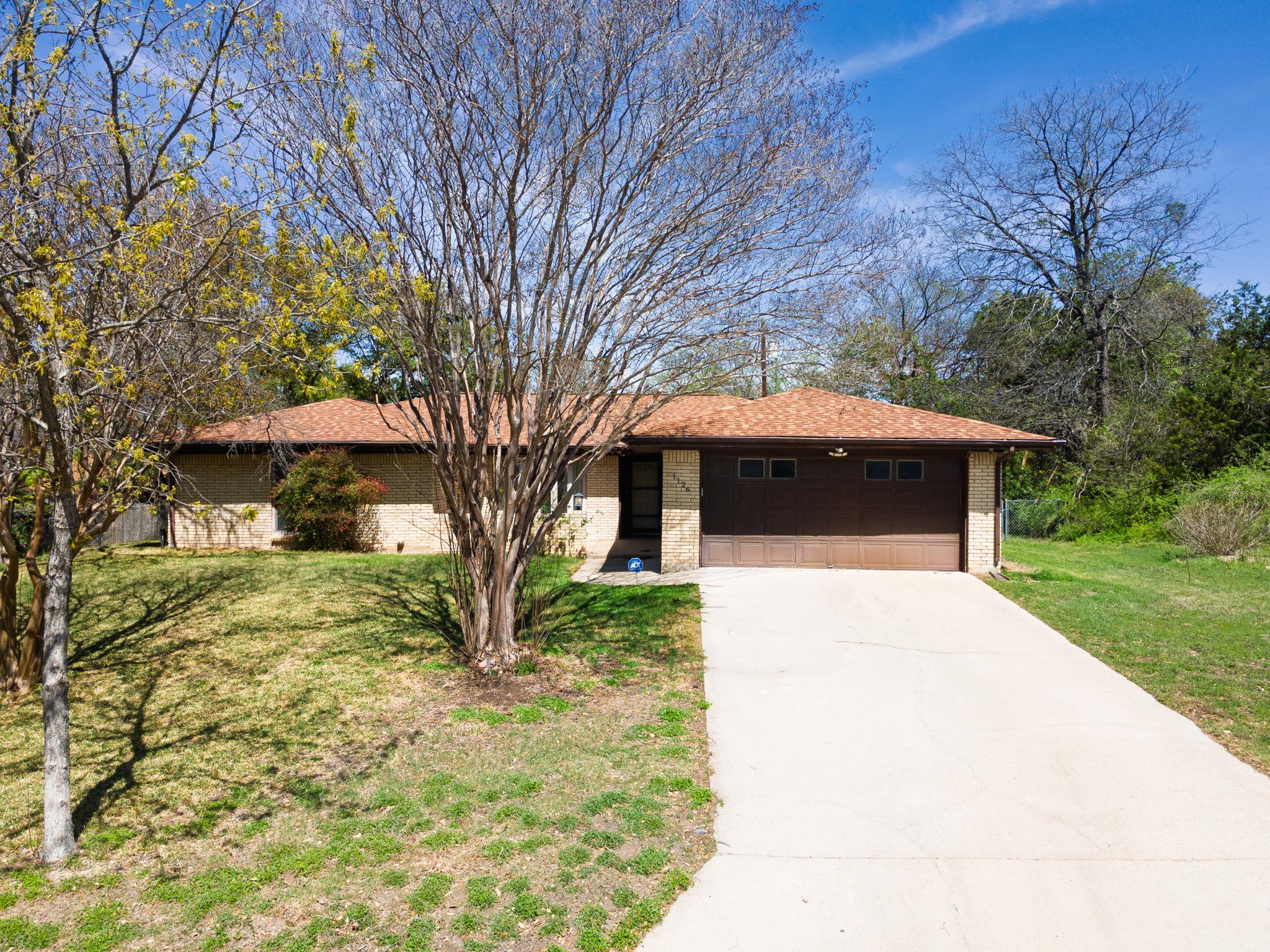 1126 Mossy Oak CIR