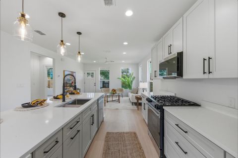 Tiny photo for 1199 Coleto ST, Austin, TX 78702 (MLS # 3162515)