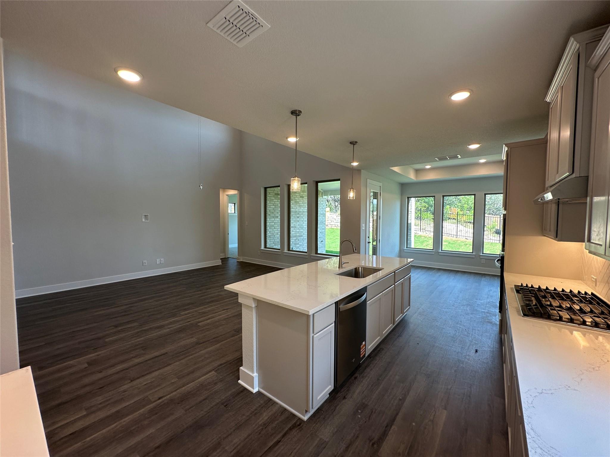 22112 Cross Timbers BND