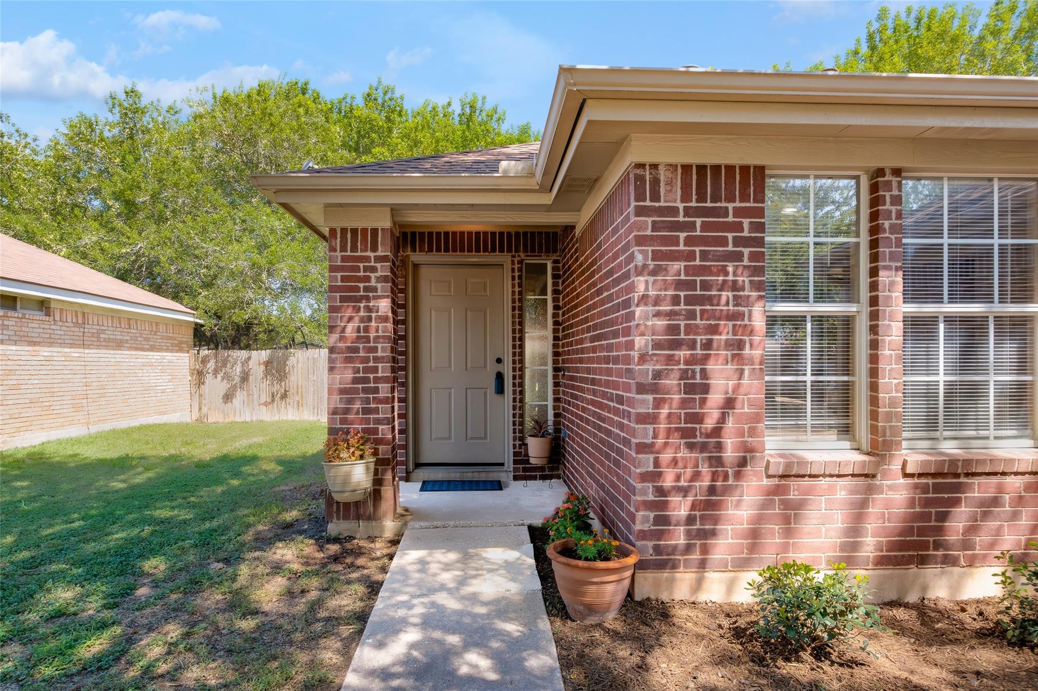 161 Britni LOOP