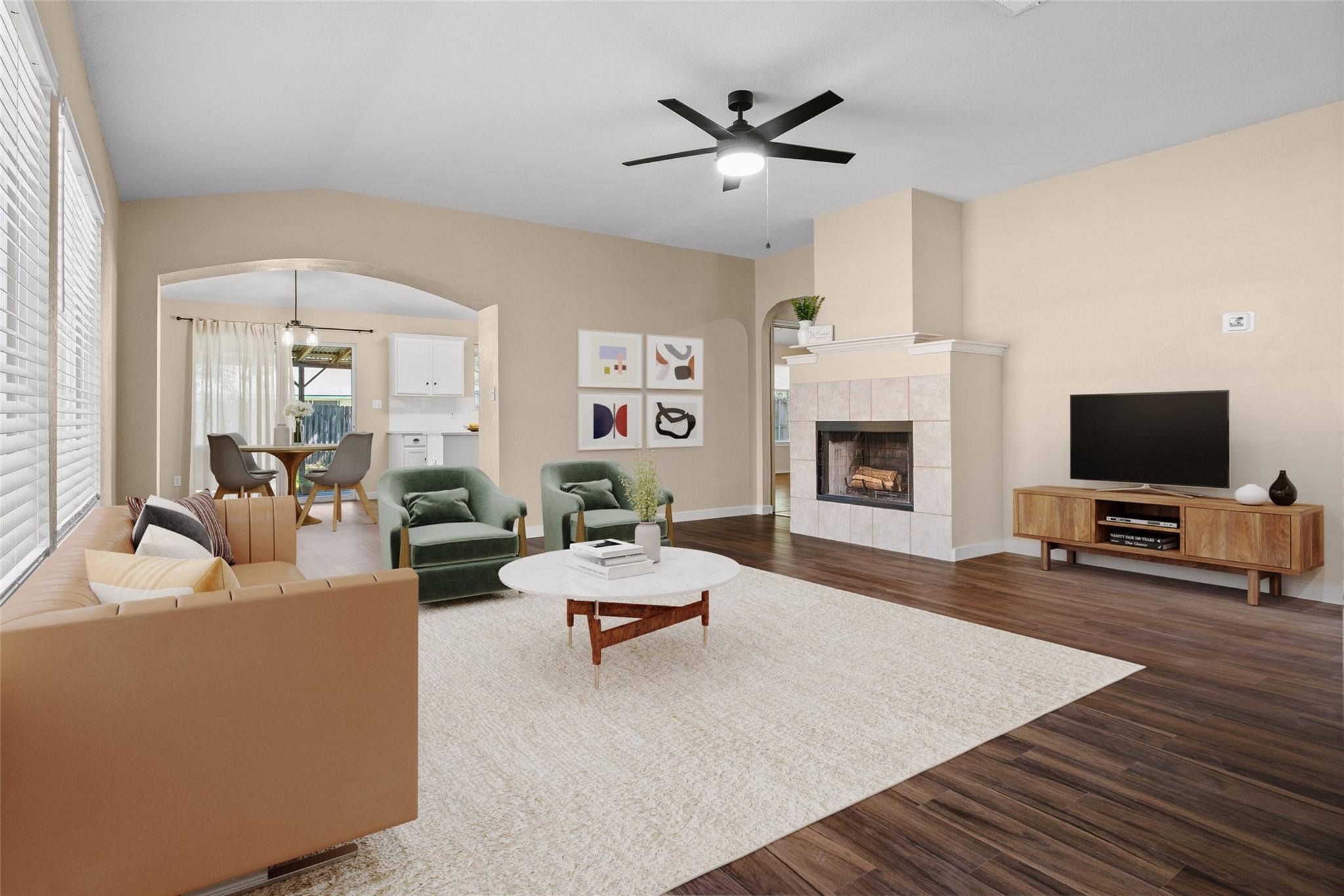 161 Britni LOOP