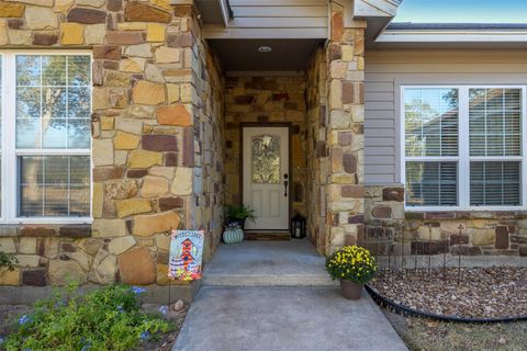 A home in La Grange